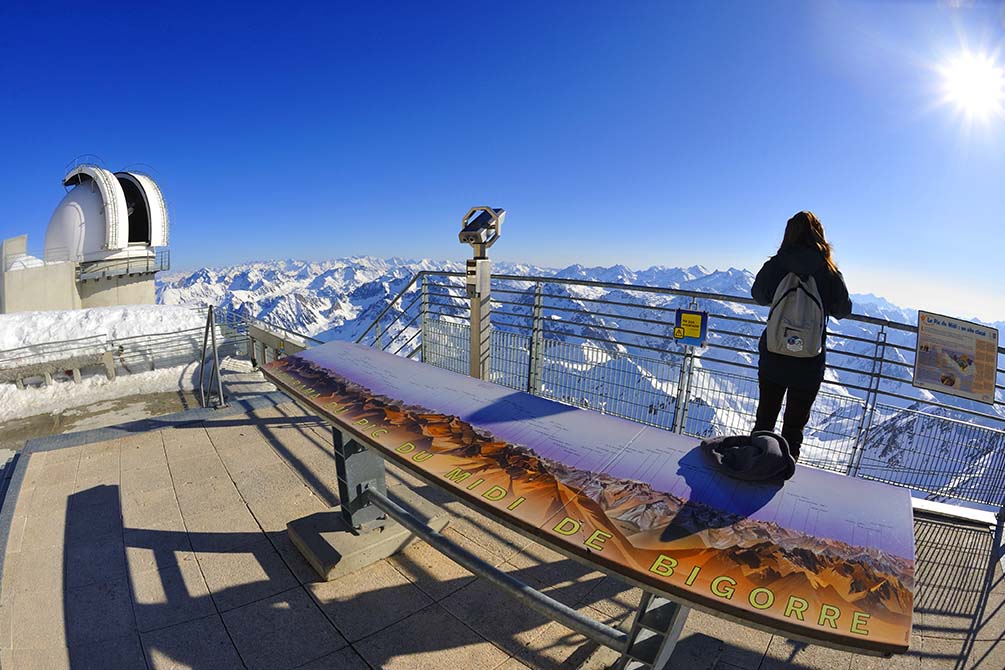 location vacances la mongie azureva hiver terrasse hiver pic midi